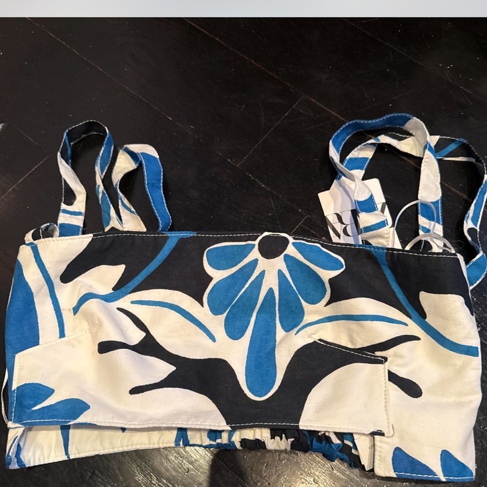 Zara Blue White Black Floral Crop Top